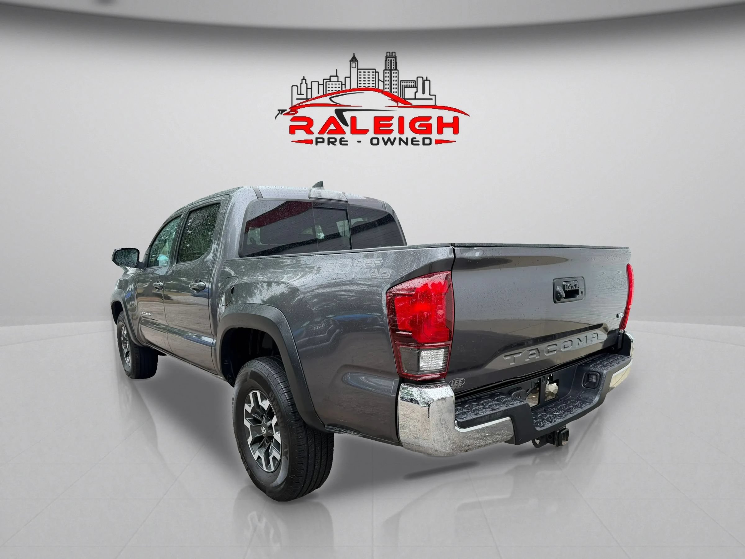 Used 2019 Toyota Tacoma TRD Off-Road RWD image 7