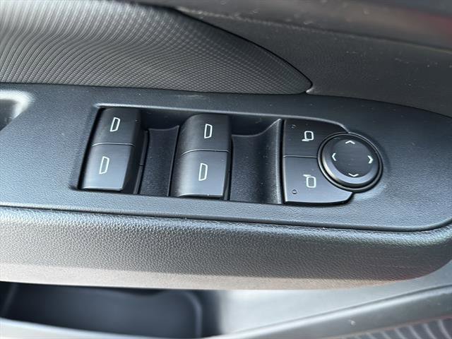 New 2026 Chevrolet Equinox EV LT image 4