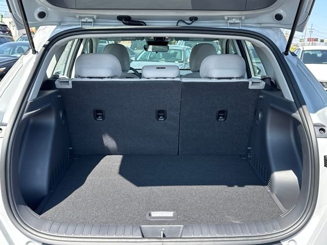 New 2026 Hyundai Kona SE image 10