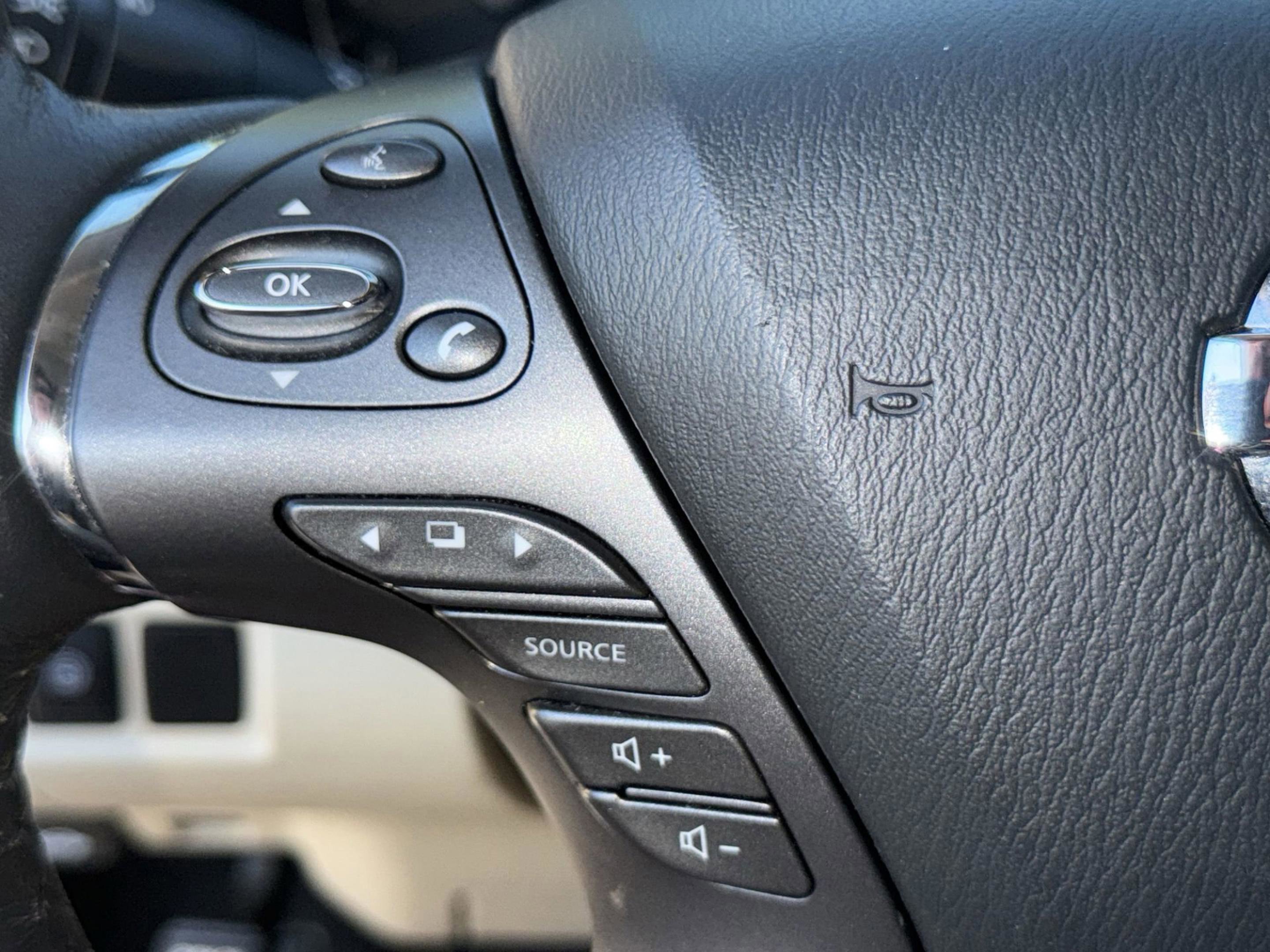 Used 2021 Nissan Murano SL w/ SL Moonroof Package image 26