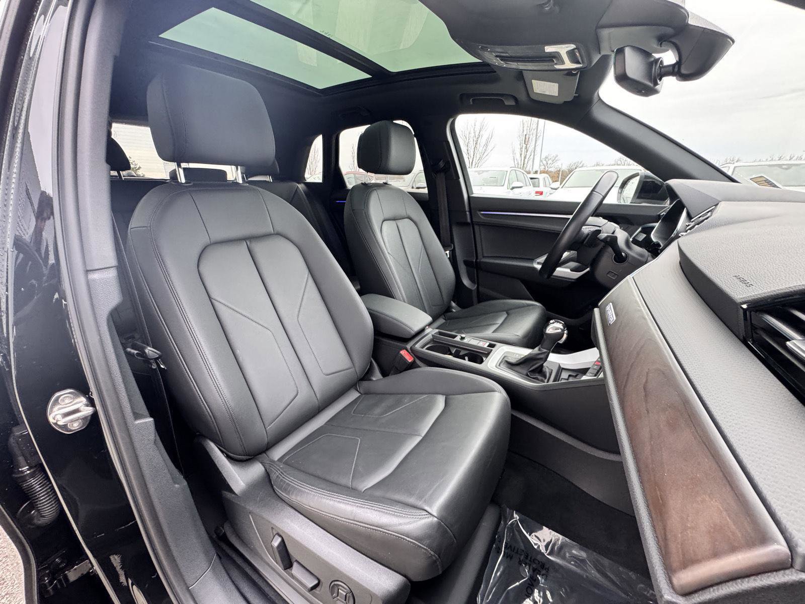 Used 2022 Audi Q3 2.0T Premium Plus image 24