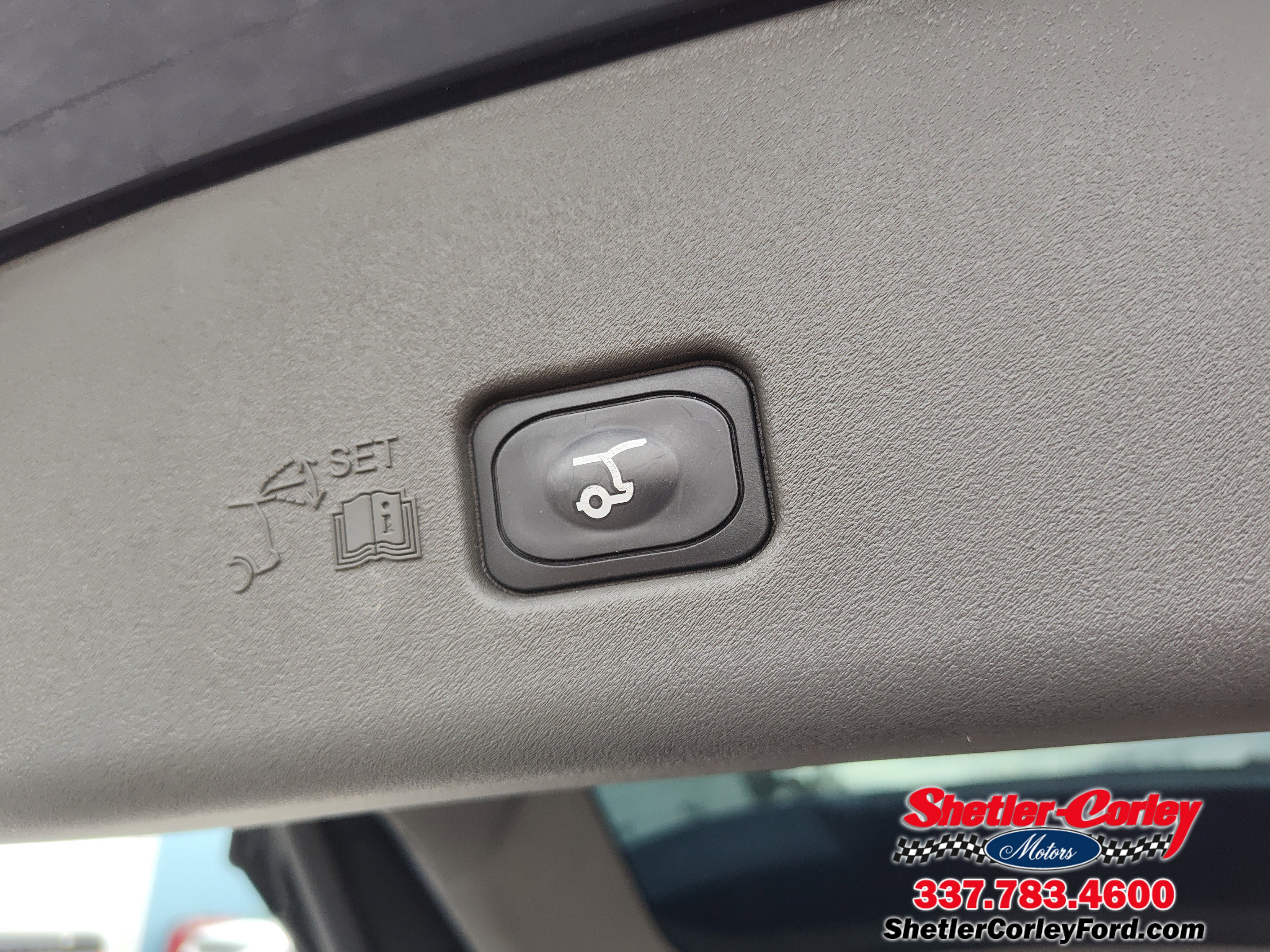 Used 2024 Lincoln Nautilus Premier image 7