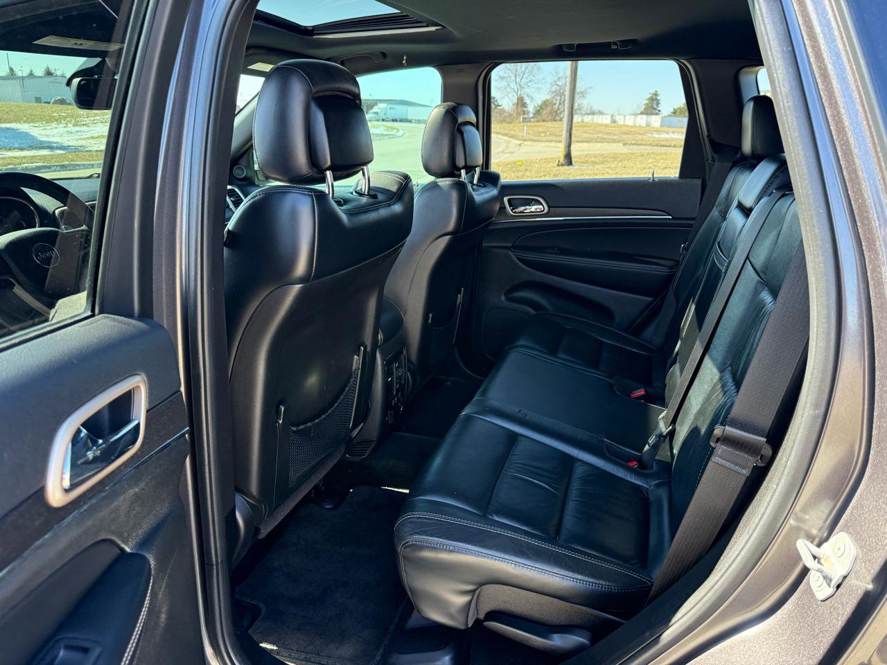 Used 2015 Jeep Grand Cherokee Limited image 15