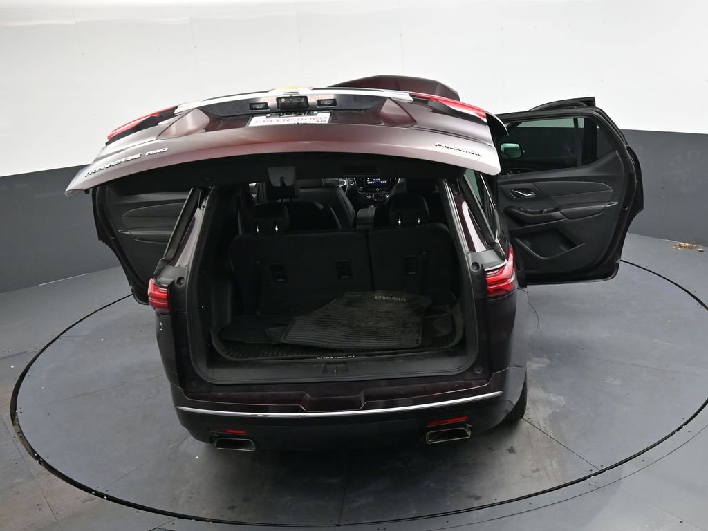 Used 2023 Chevrolet Traverse Premier image 49