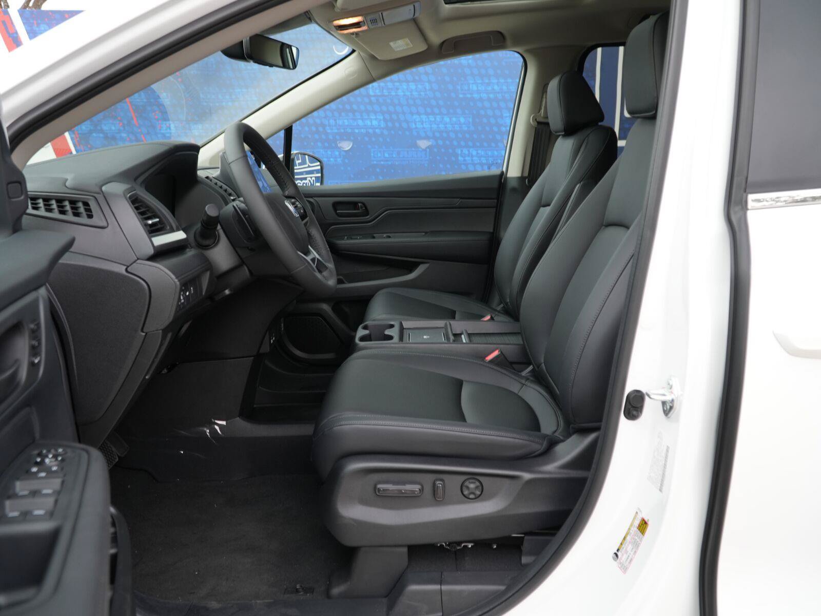 New 2027 Honda Odyssey EX-L image 16