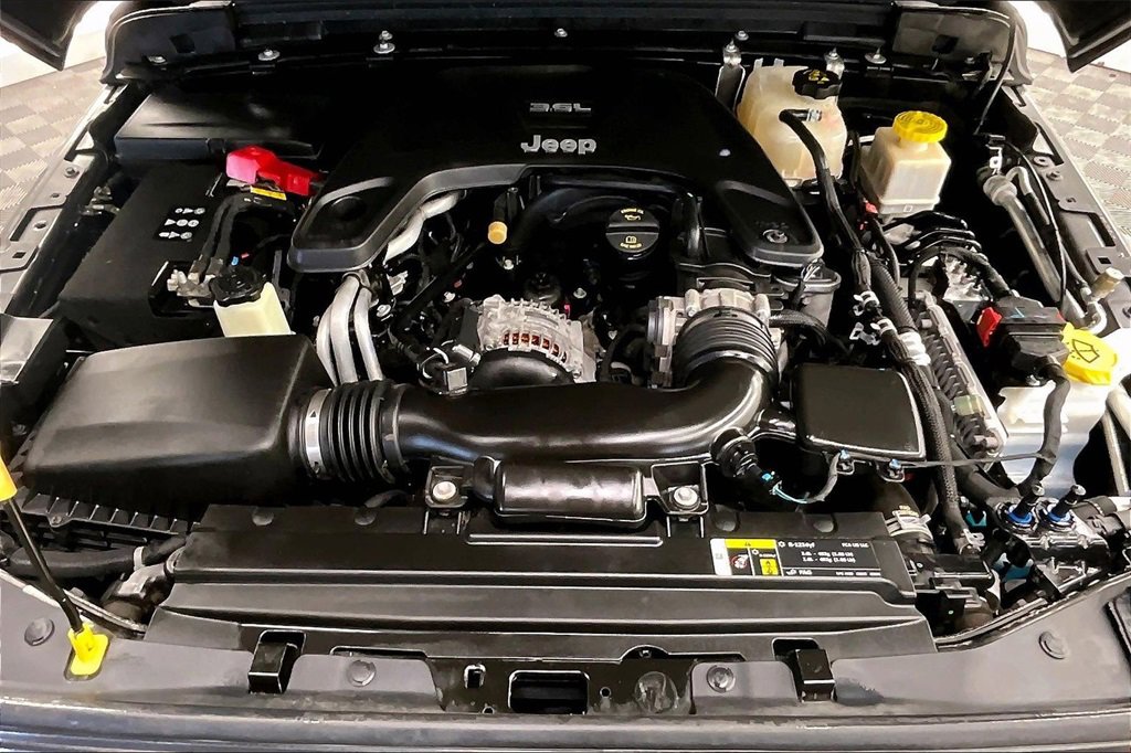 Used 2020 Jeep Gladiator Sport w/ Trailer Tow Package image 9