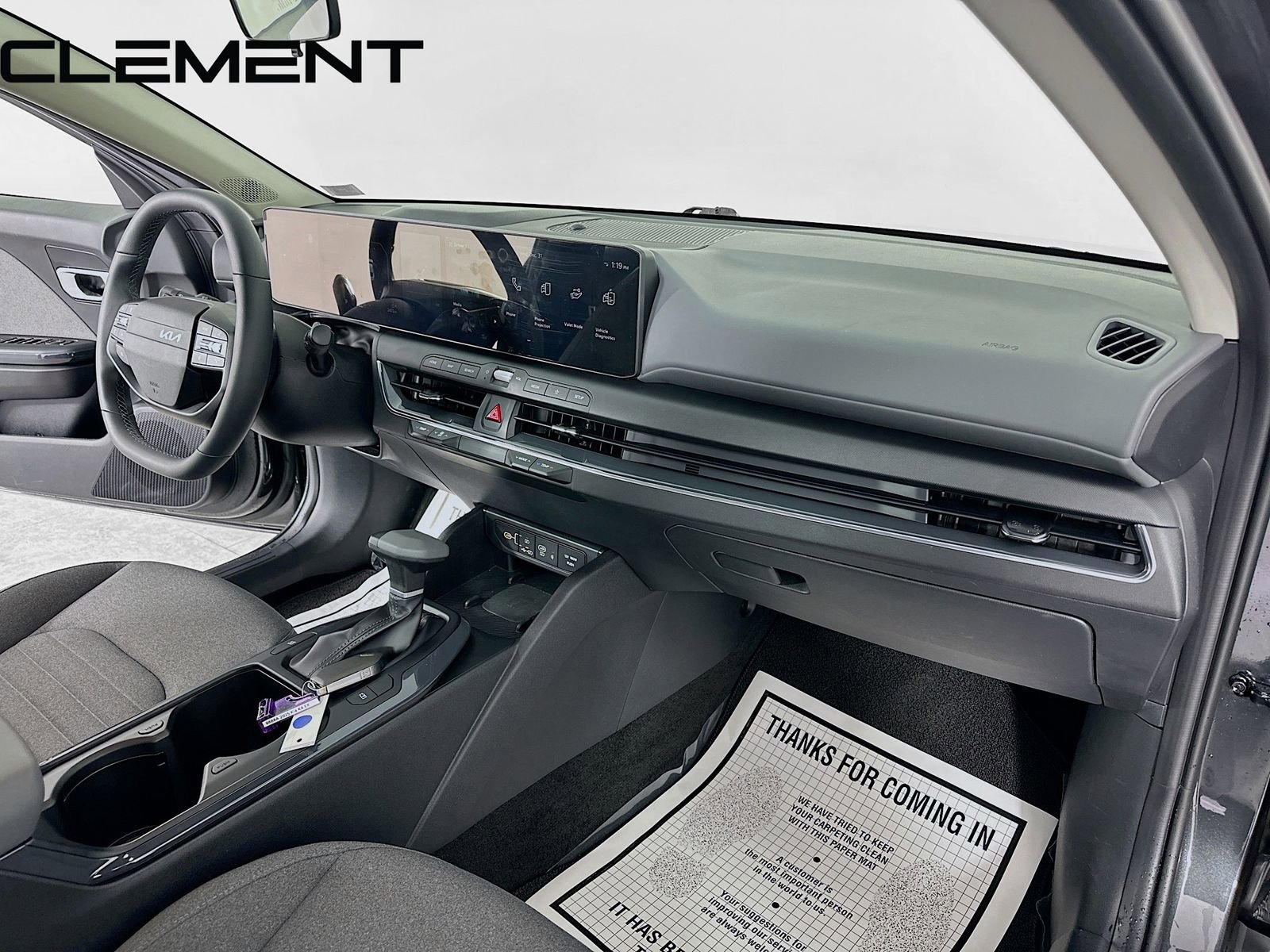 Used 2025 Kia K4 EX image 32