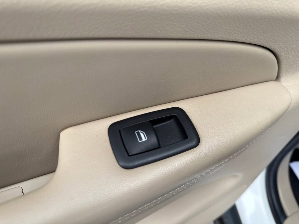 Used 2014 Jeep Grand Cherokee Laredo w/ Quick Order Package 23E image 27