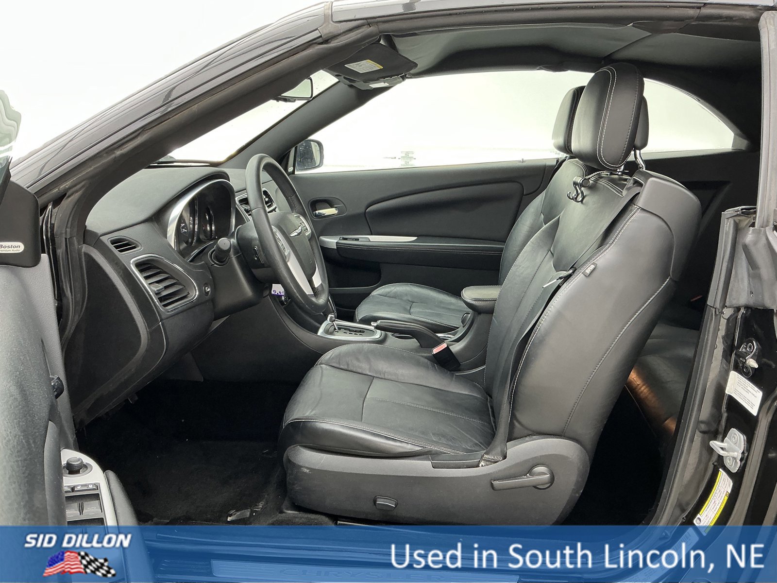 Used 2013 Chrysler 200 Limited image 16