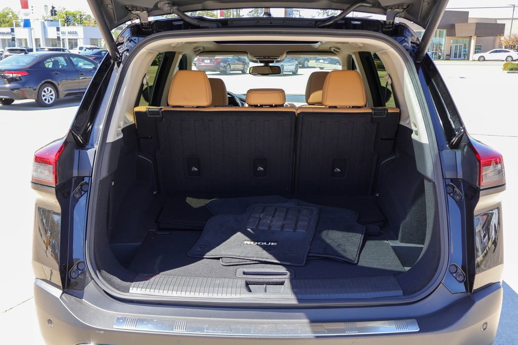 Used 2023 Nissan Rogue Platinum image 26