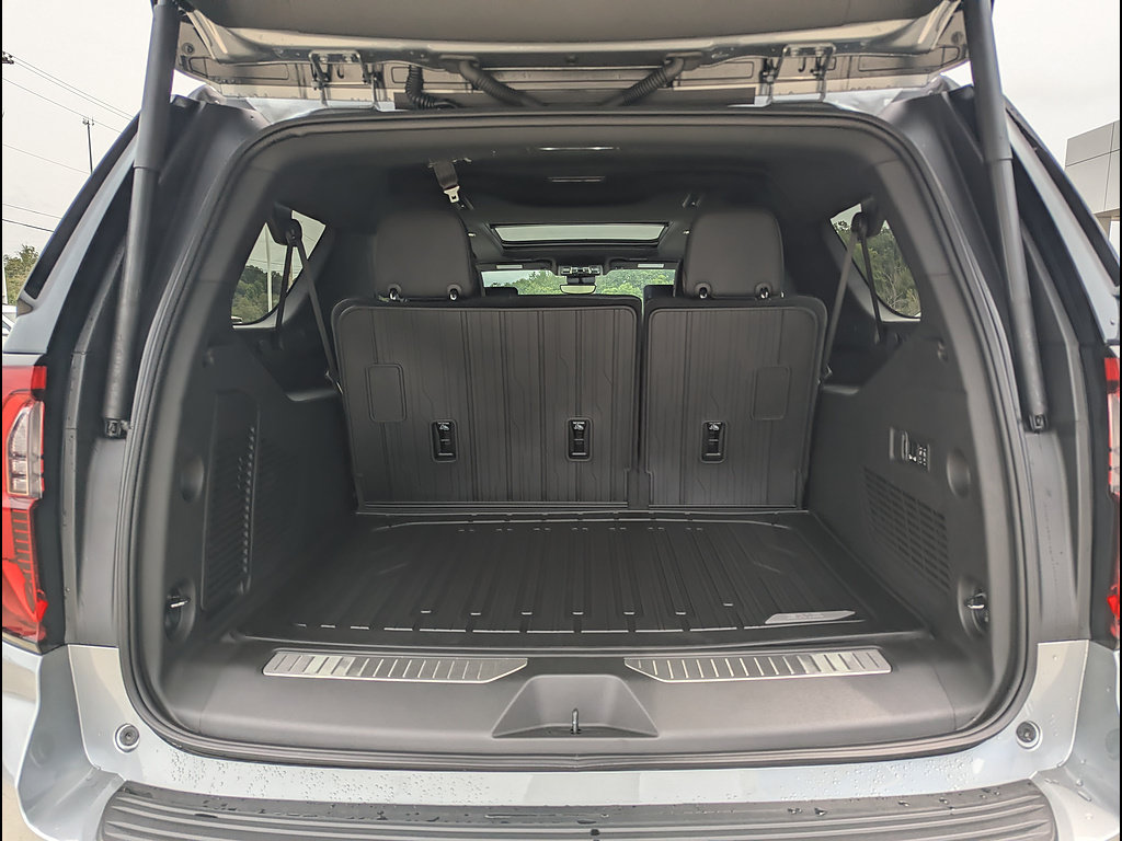 New 2026 GMC Yukon XL AT4 w/ AT4 Premium Plus Package AWD/4WD image 18