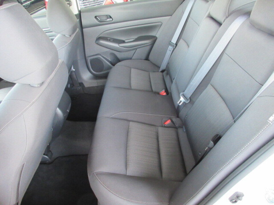 Used 2024 Nissan Altima 2.5 SV w/ SV Premium Package image 22