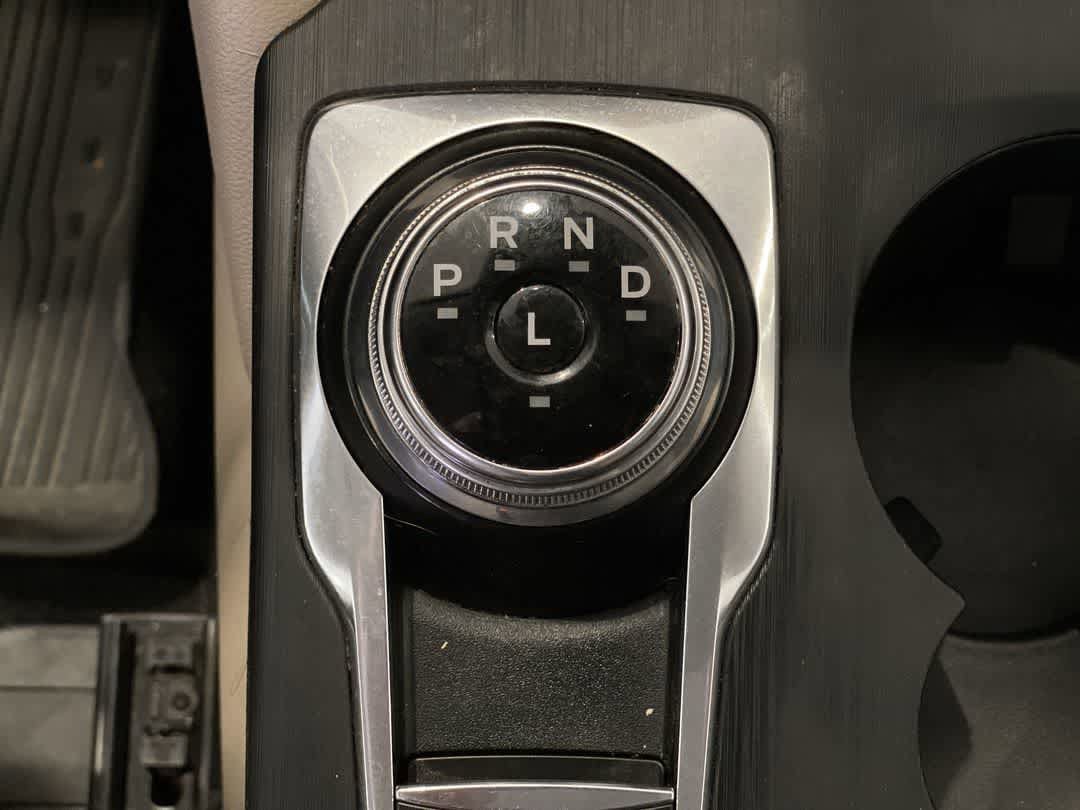 Used 2021 Ford Escape SE w/ Cold Weather Package AWD/4WD image 23