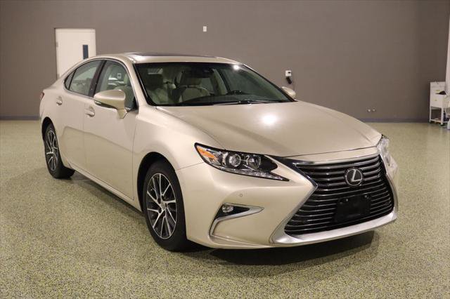 Used 2017 Lexus ES 350 w/ Navigation System Package