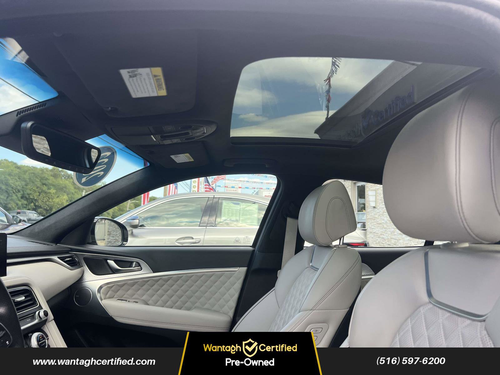 Used 2022 Genesis G70 3.3T w/ Sport Prestige Package image 18