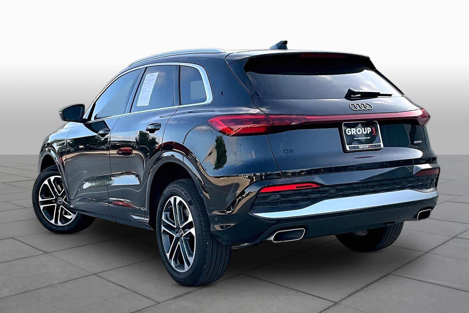 Used 2025 Audi Q5 Premium w/ Convenience Package AWD/4WD image 11