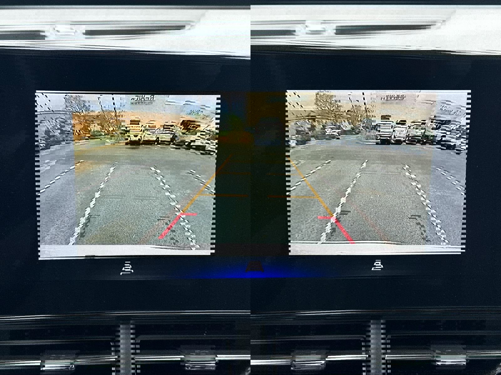 Used 2025 Chevrolet Trax LT w/ Driver Confidence Package image 27