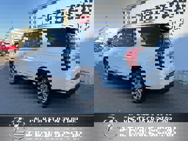 Used 2024 GMC Yukon SLT image 6