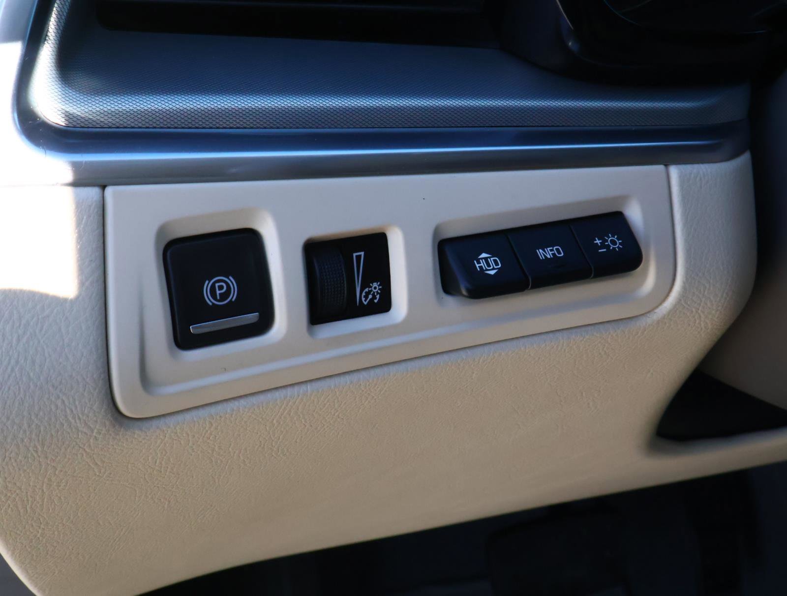 Certified 2022 Cadillac XT5 Premium Luxury w/ Technology Package image 26