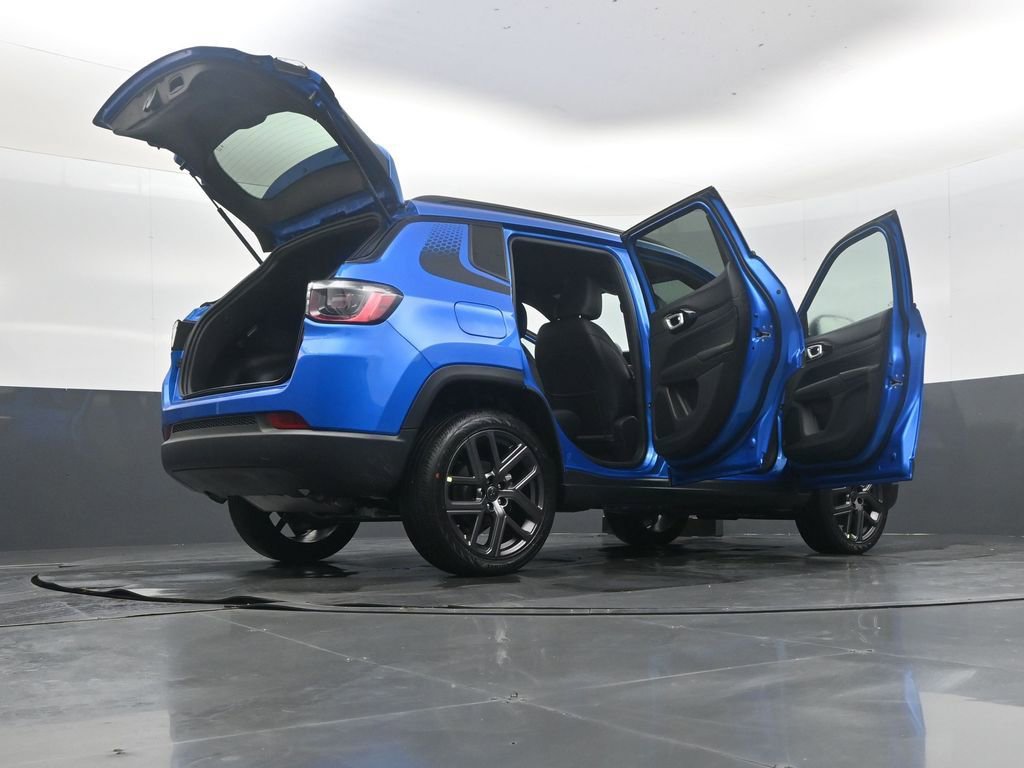 New 2026 Jeep Compass Latitude AWD/4WD image 52