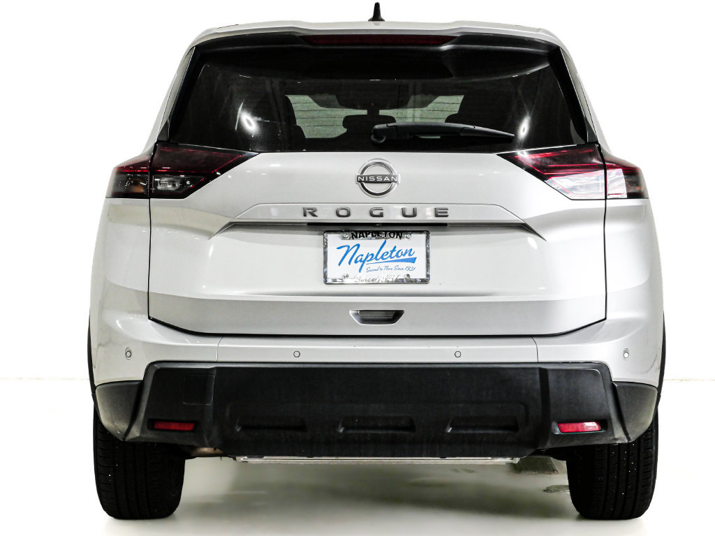 Used 2024 Nissan Rogue S FWD image 7