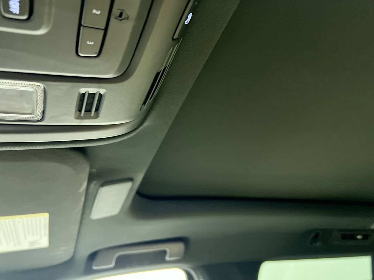Used 2024 Cadillac Escalade Premium Luxury RWD image 19