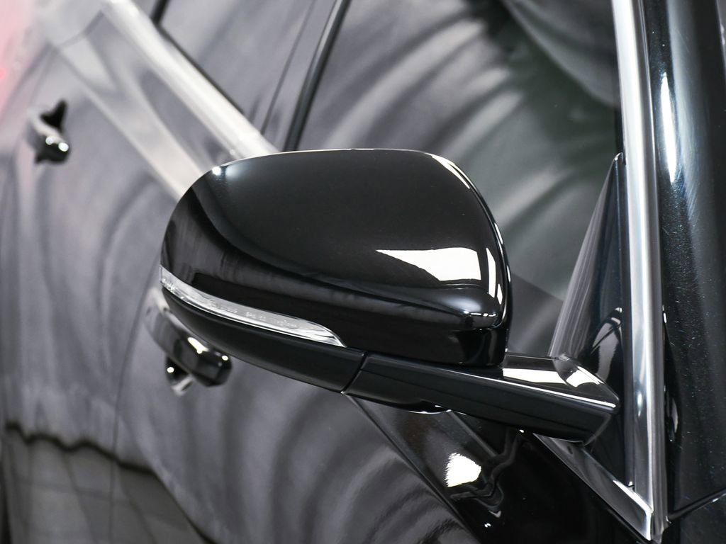 Used 2024 Jaguar XF R-Dynamic SE image 71