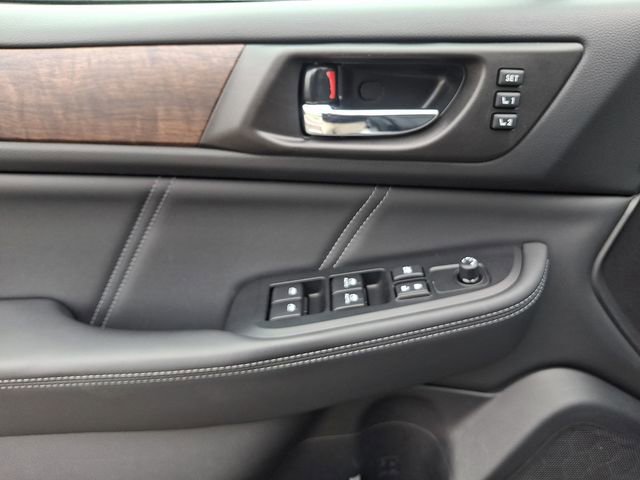 Used 2018 Subaru Outback 3.6R Limited image 13