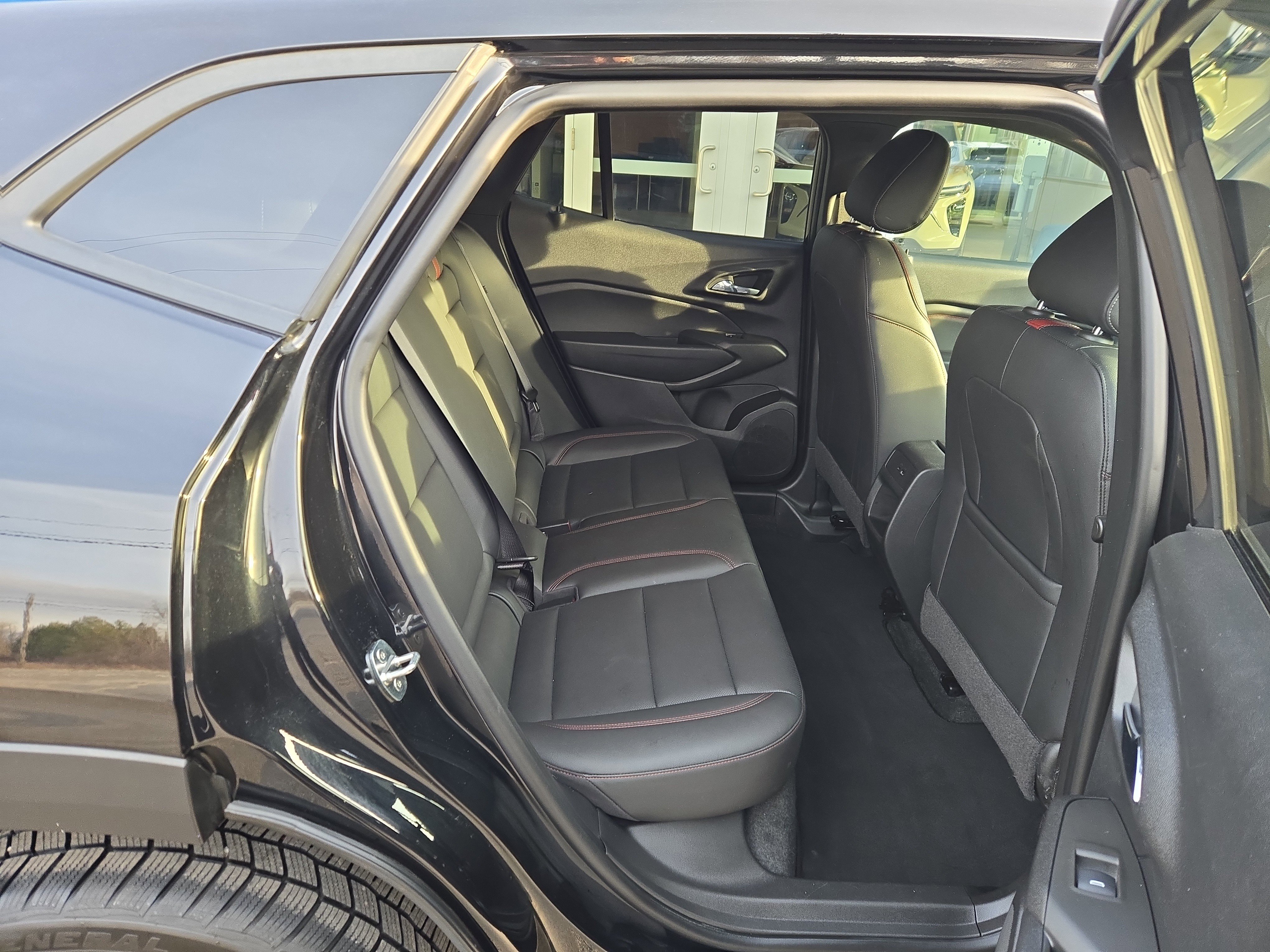 Certified 2024 Chevrolet Trax RS image 17