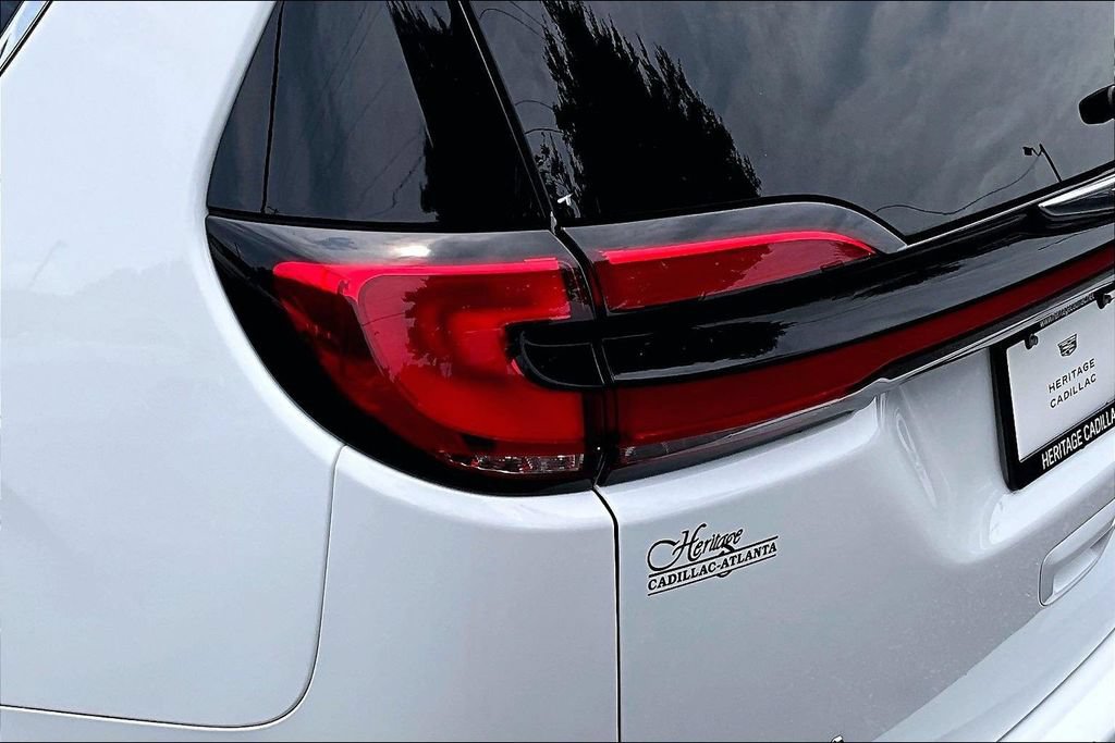 Used 2024 Chrysler Pacifica Touring-L FWD image 23