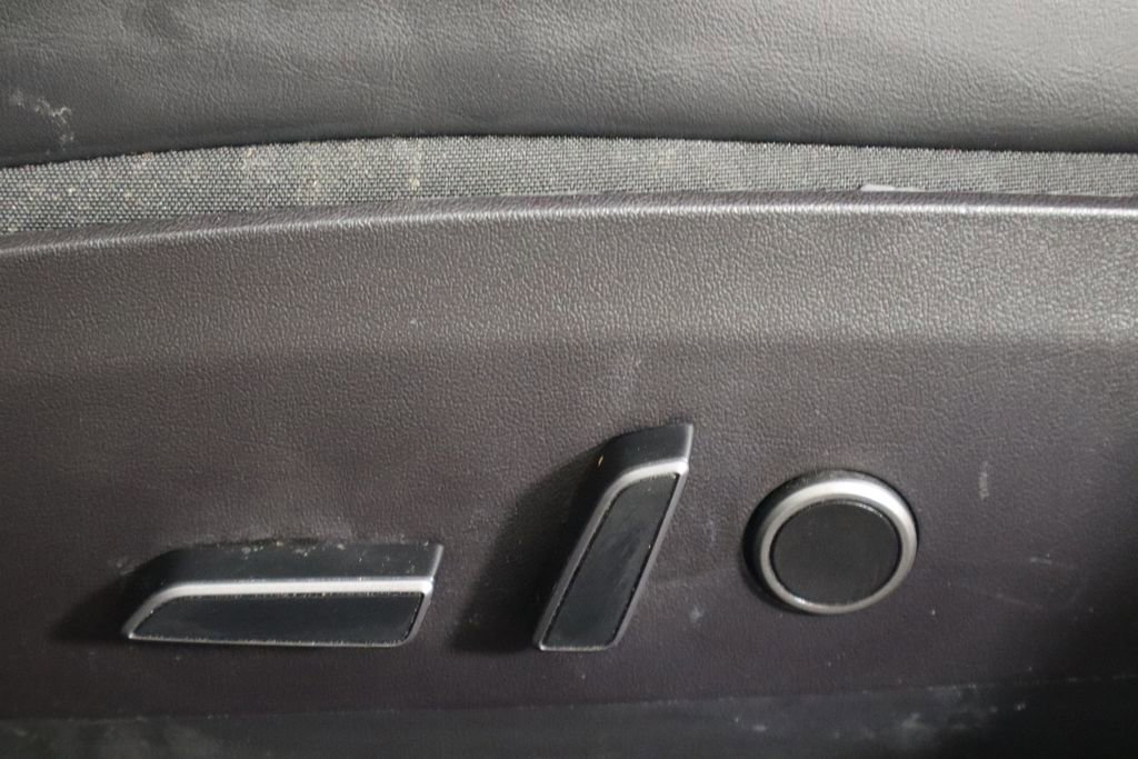 Used 2023 Tesla Model 3 Standard Range RWD image 19