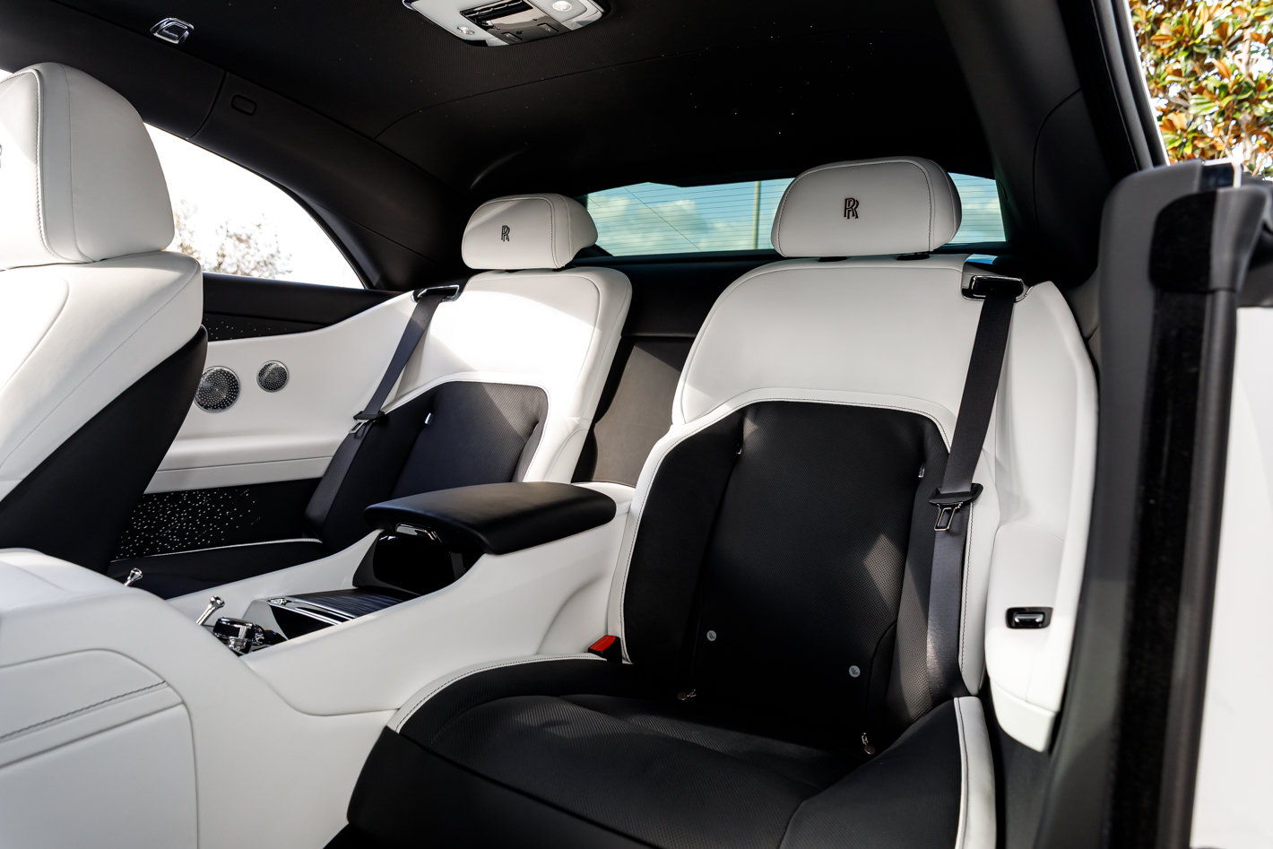 Used 2024 Rolls-Royce Spectre w/ Spectre Launch Package AWD/4WD image 39