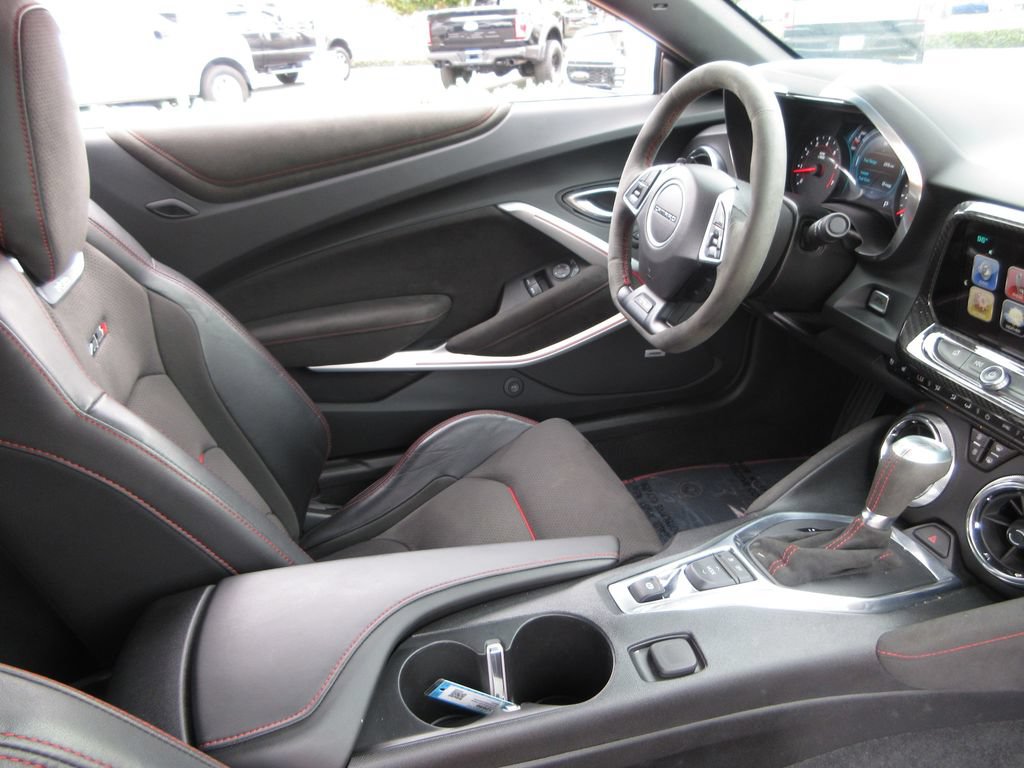 Used 2018 Chevrolet Camaro ZL1 RWD image 24