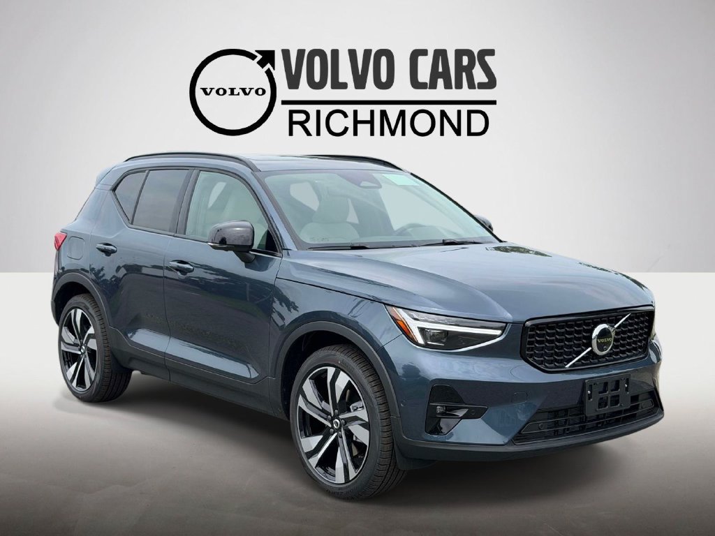 New 2026 Volvo XC40 B5 Ultra w/ Protection Package Premier AWD/4WD image 1