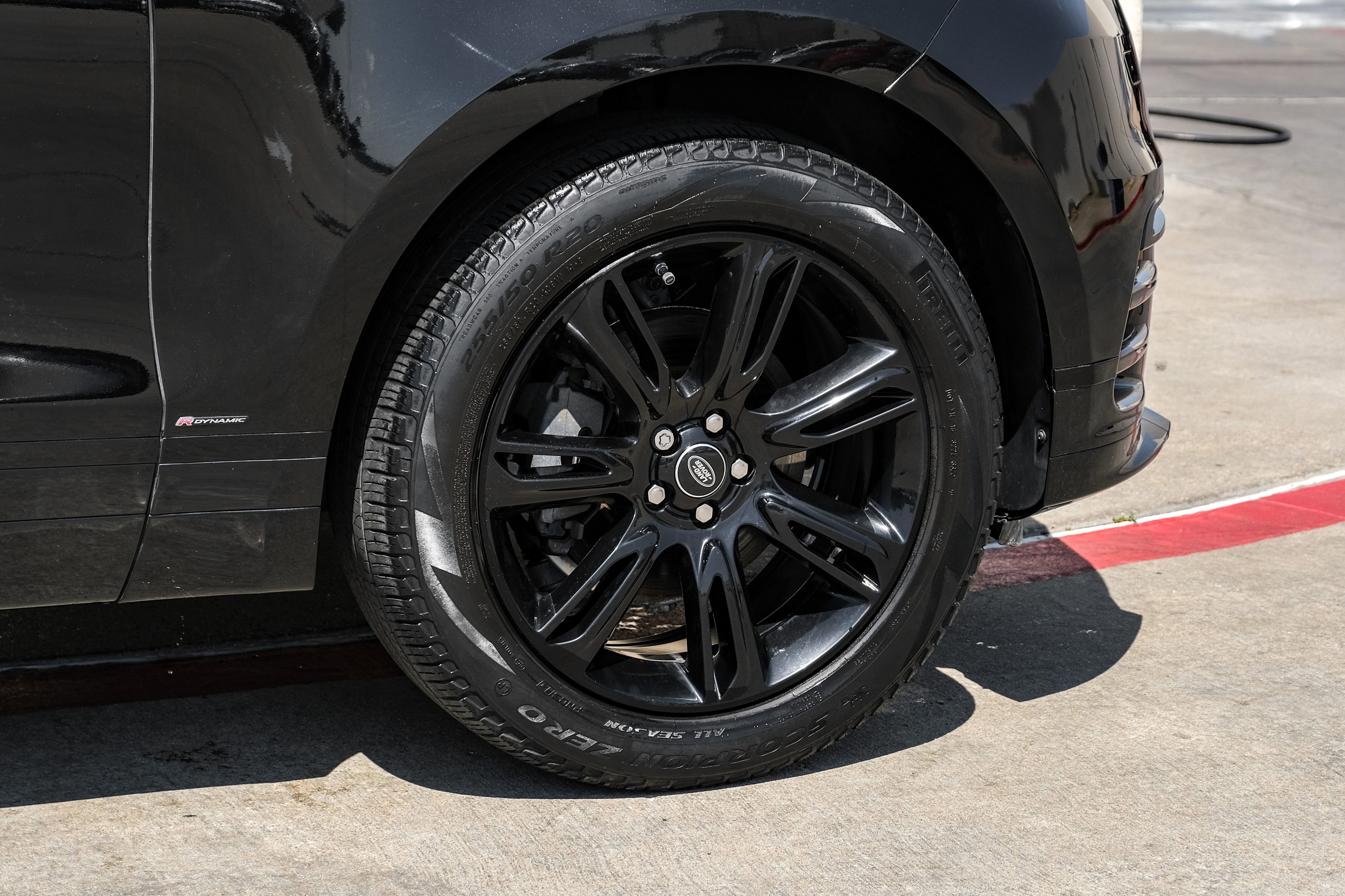 Used 2020 Land Rover Range Rover Velar R-Dynamic S AWD/4WD image 50