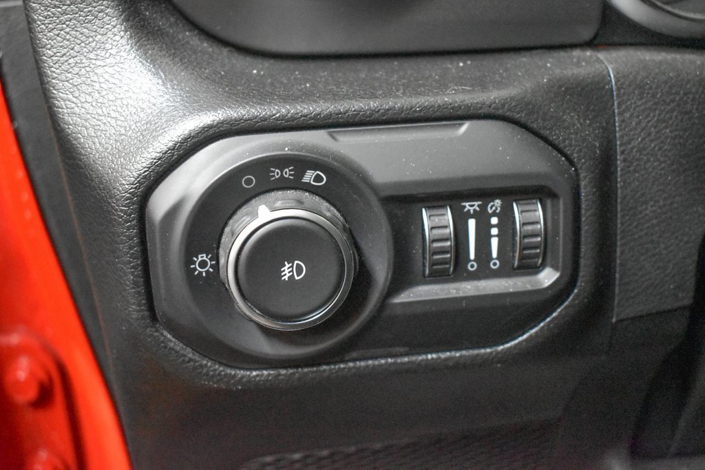 Used 2022 Jeep Wrangler Willys image 16