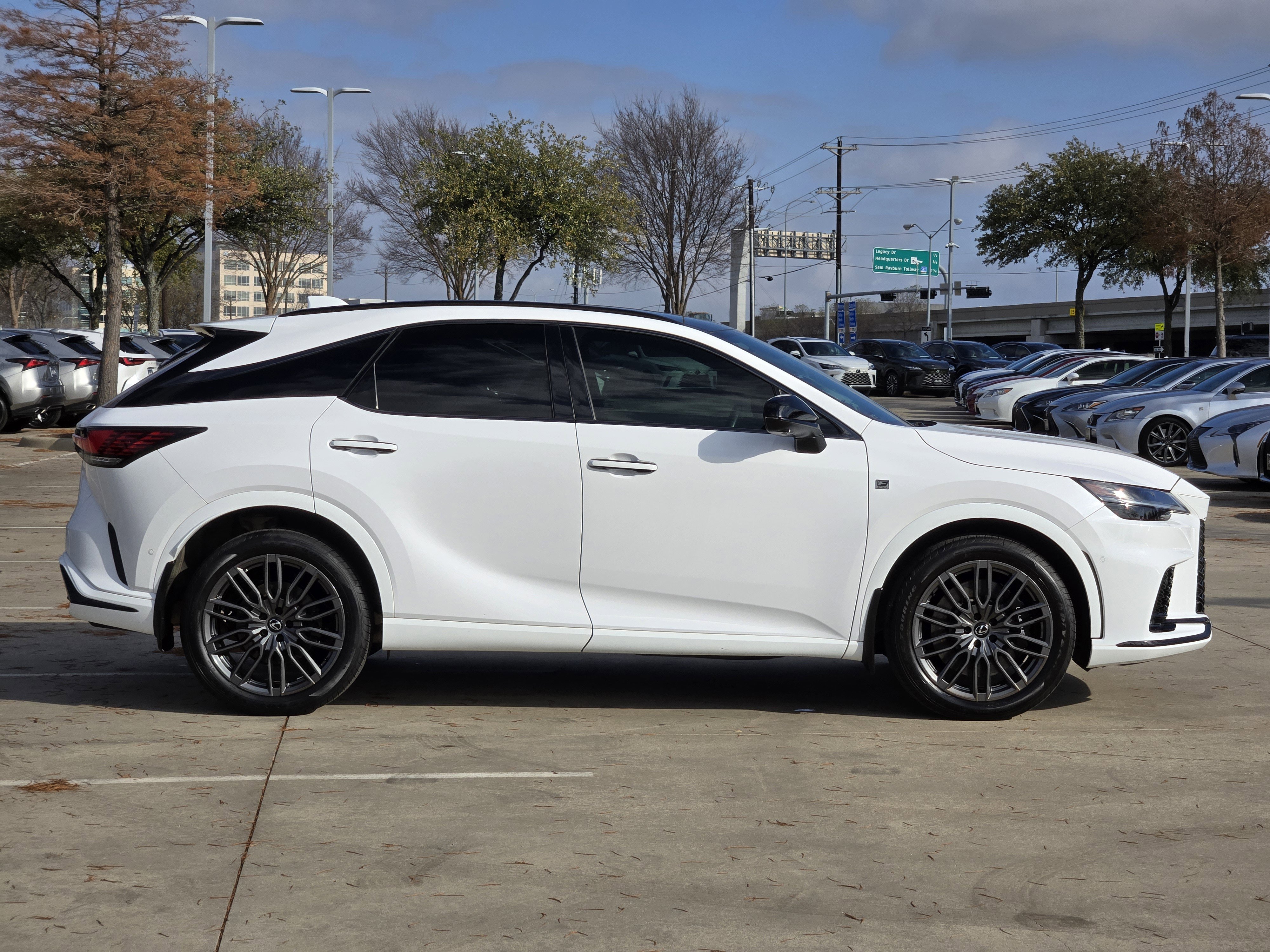 Used 2023 Lexus RX 500h F Sport image 6