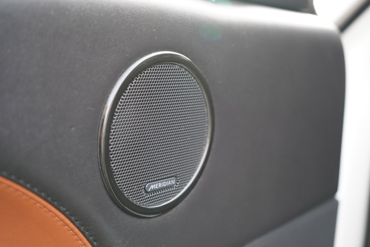 Used 2017 Land Rover Range Rover SV Autobiography Dynamic image 17