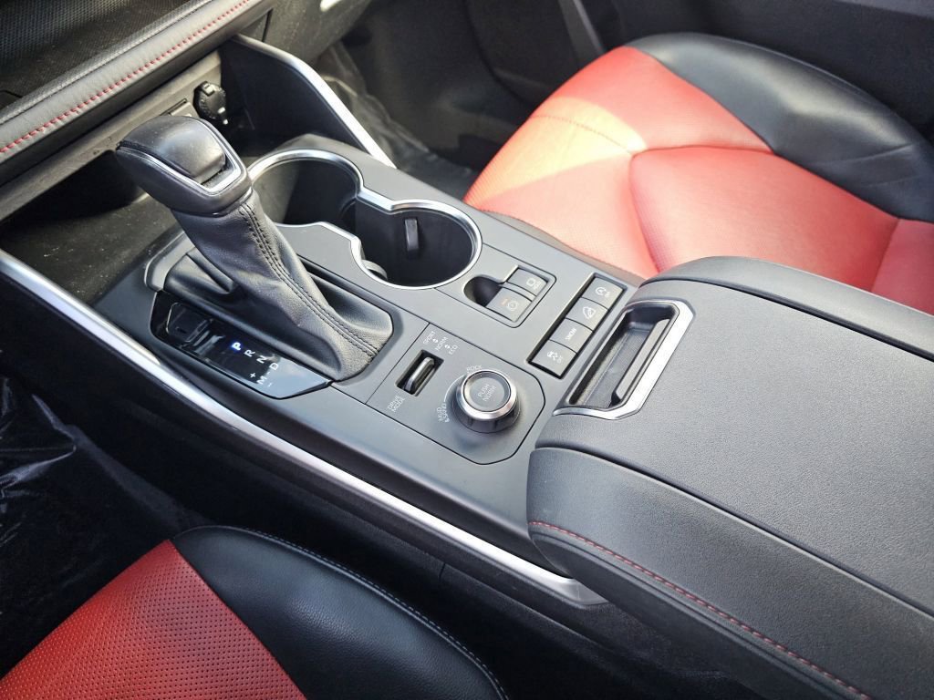 Used 2021 Toyota Highlander XSE AWD/4WD image 35