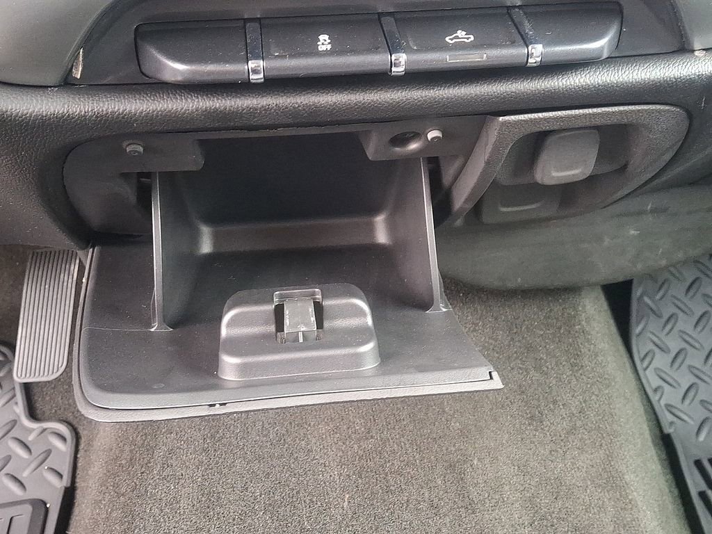 Used 2018 Chevrolet Silverado 1500 LT w/ All Star Edition image 24