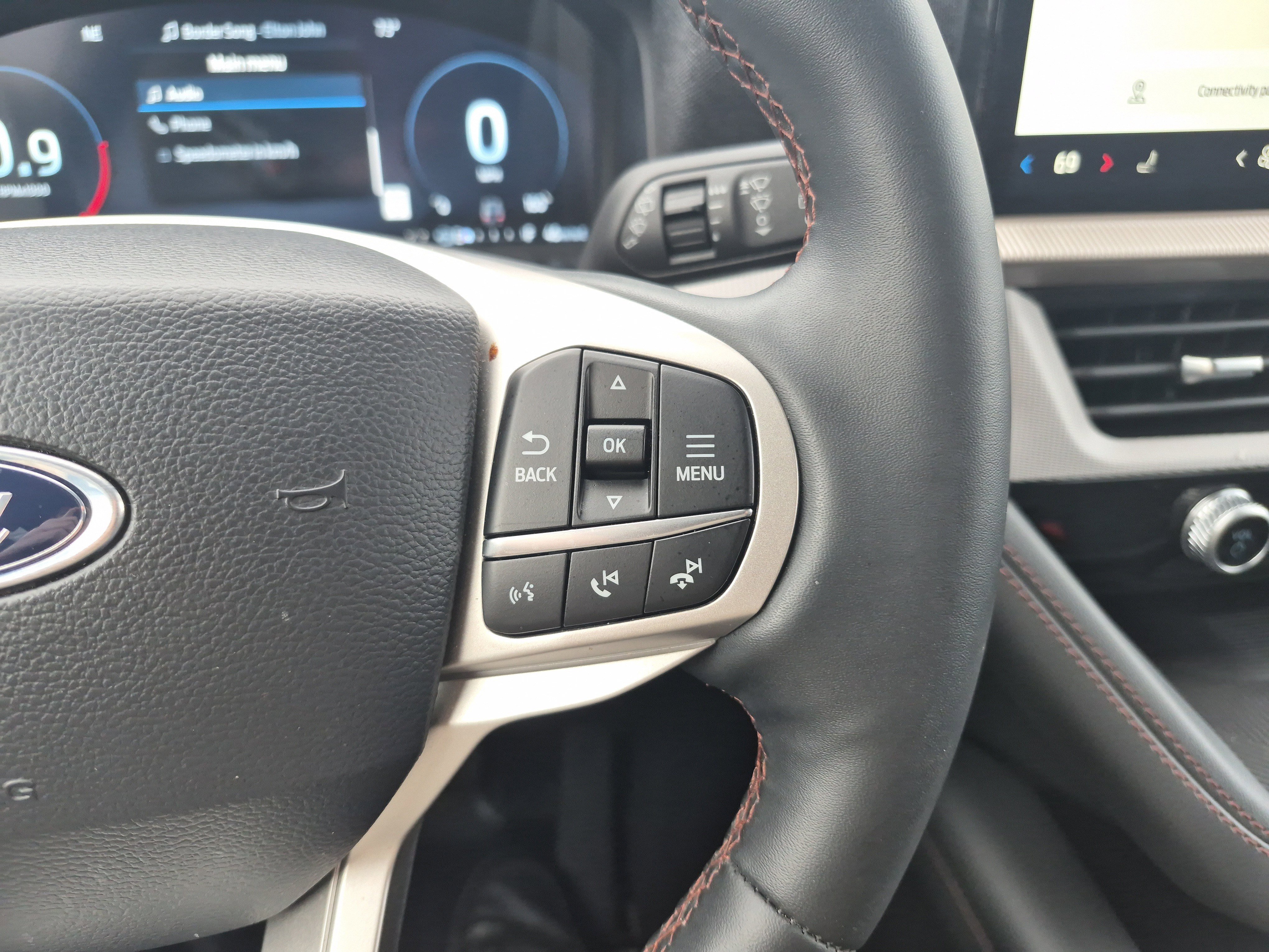 Certified 2025 Ford Explorer Active image 24