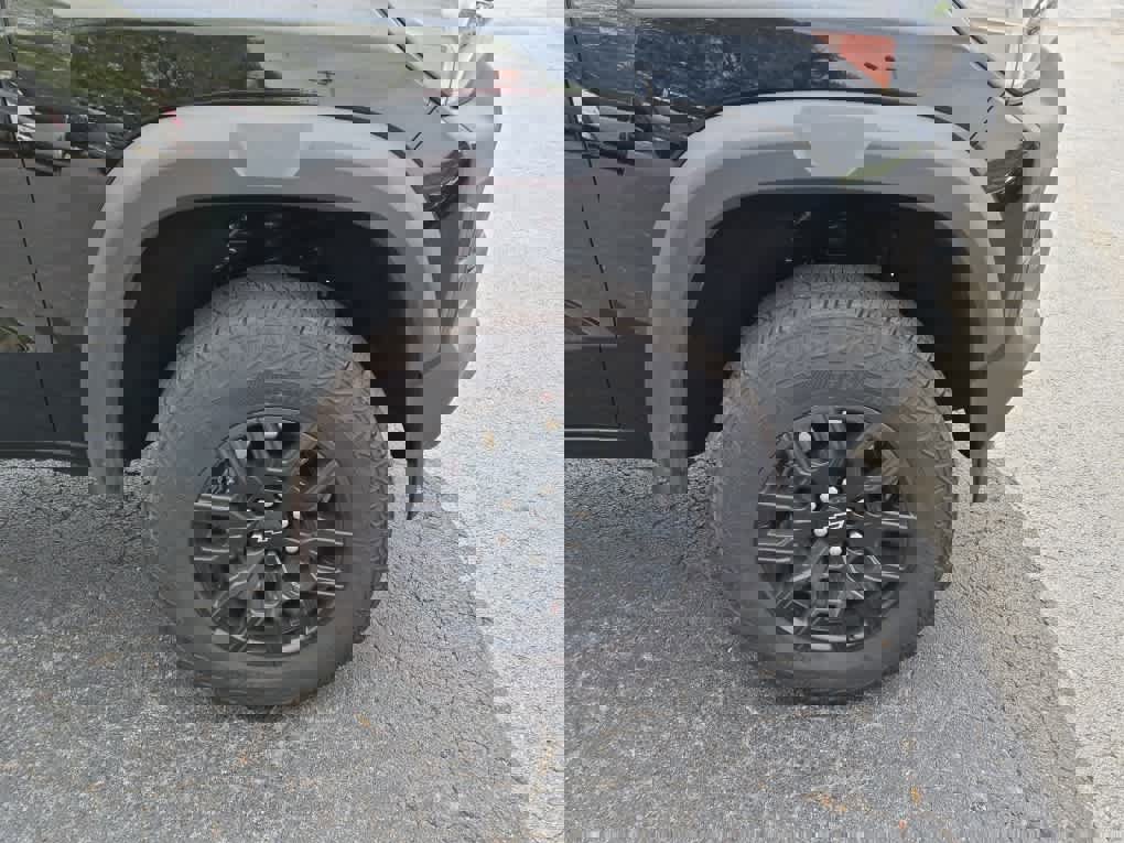 New 2026 Chevrolet Colorado Trail Boss AWD/4WD image 9