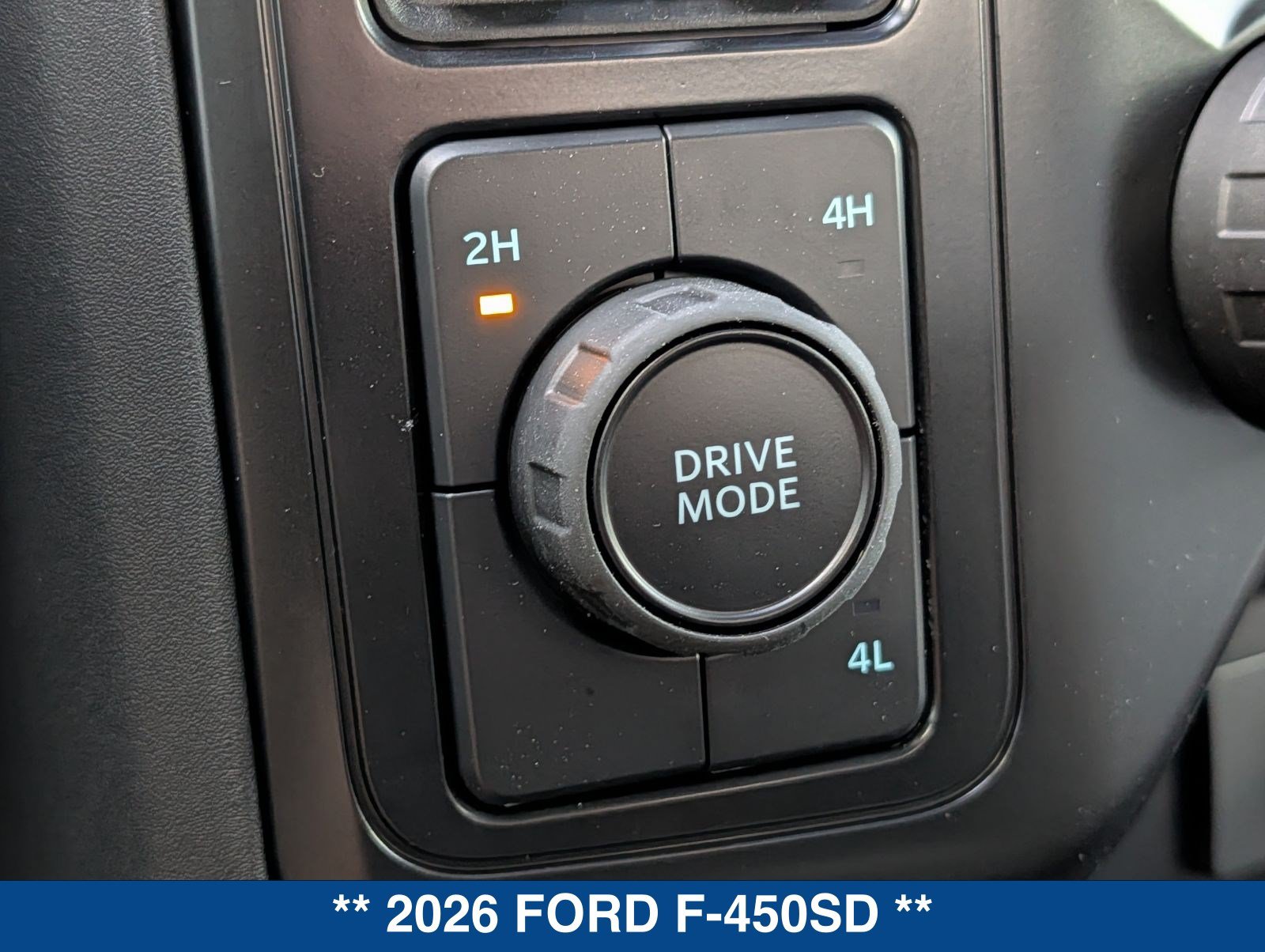 New 2026 Ford F450 XLT w/ FX4 Off-Road Package AWD/4WD image 57