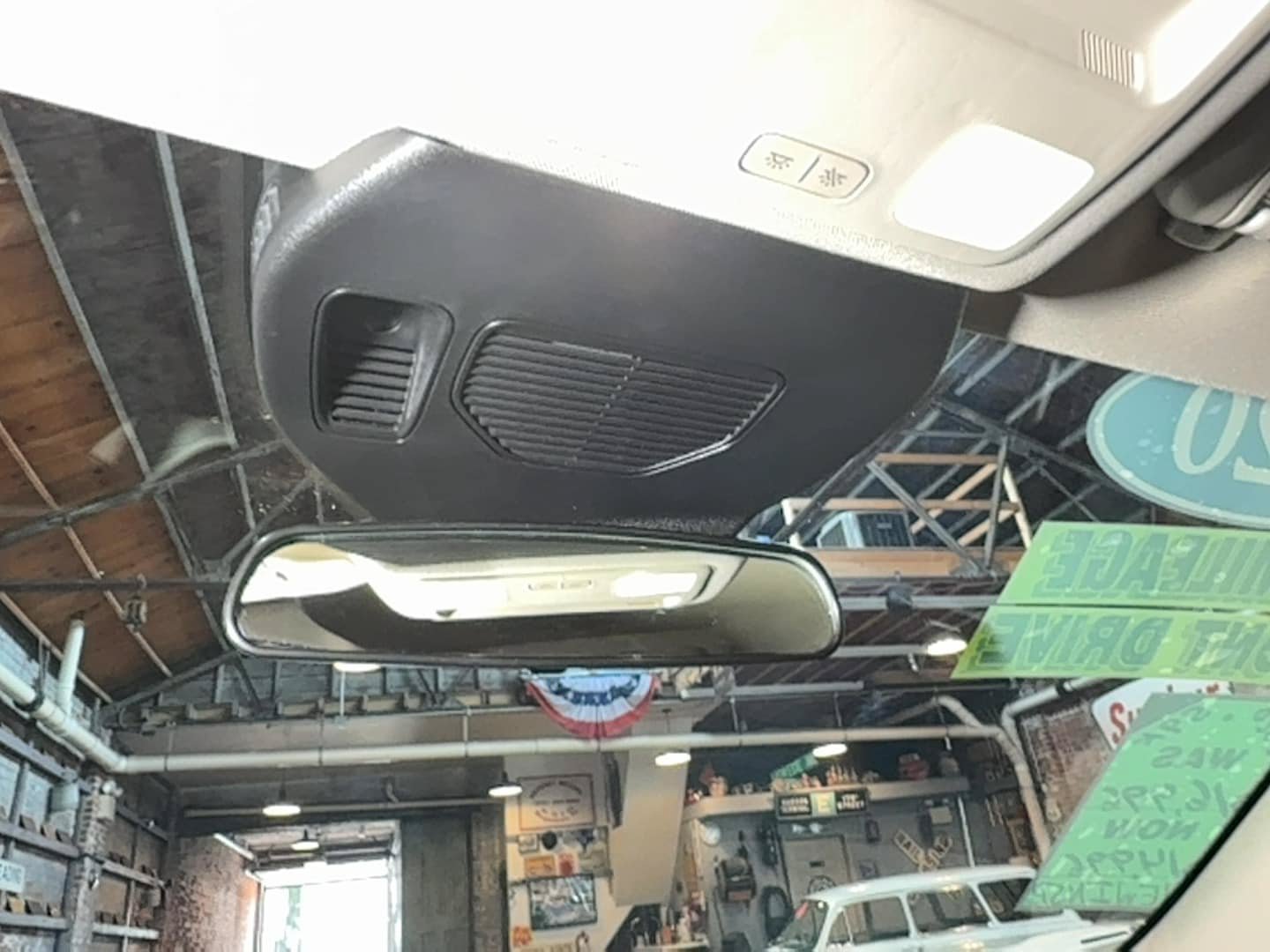 Used 2020 Ford Escape SE FWD image 33