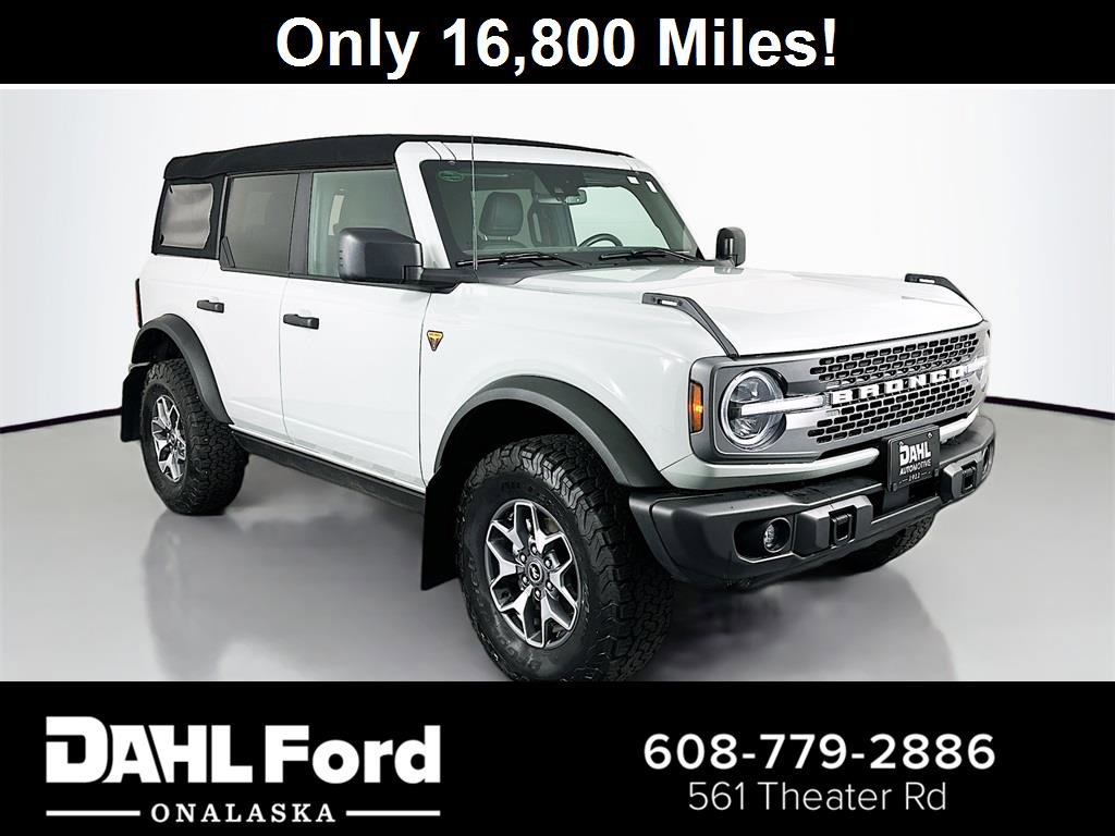 Used 2023 Ford Bronco Badlands image 1