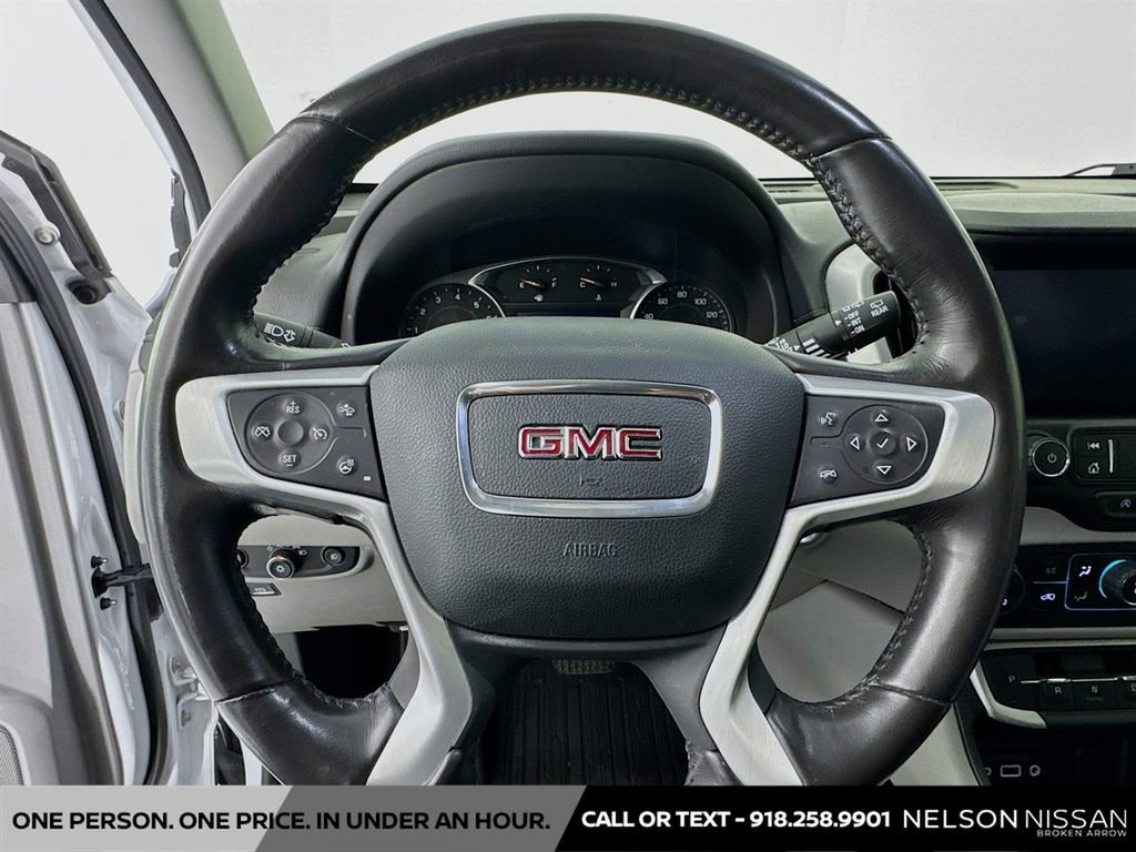 Used 2022 GMC Terrain SLT w/ LPO, Floor Liner Package image 11
