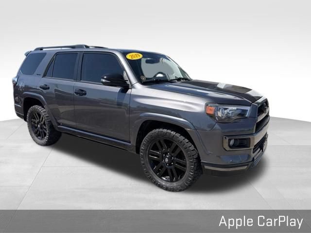 Used 2019 Toyota 4Runner Limited AWD/4WD image 2