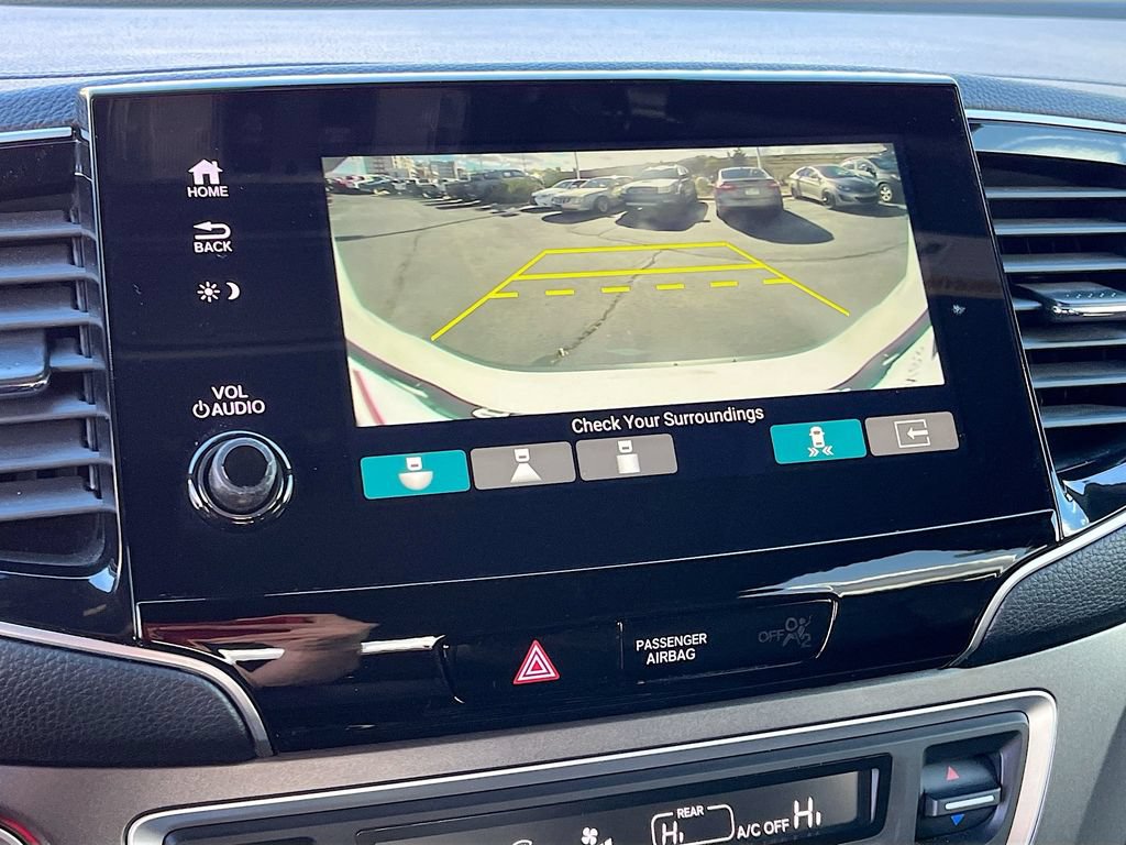 Used 2025 Honda Passport EX-L image 13