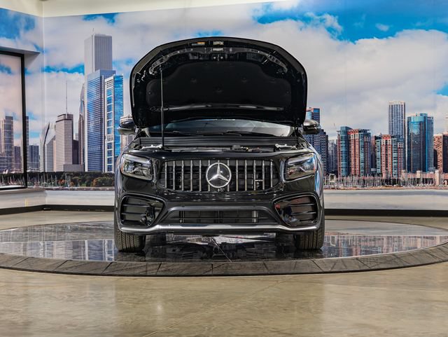 Used 2026 Mercedes-Benz GLB 35 AMG 4MATIC image 4