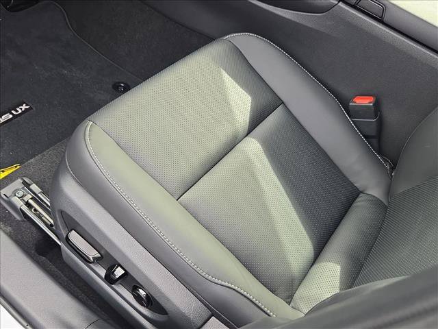 New 2026 Lexus UX 300h FWD w/ Accessory Package (2T) image 4